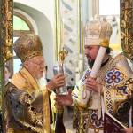 H επίσημη απονομή του Τόμου Αυτοκεφαλίας στην εν Ουκρανία Ορθόδοξη Εκκλησία